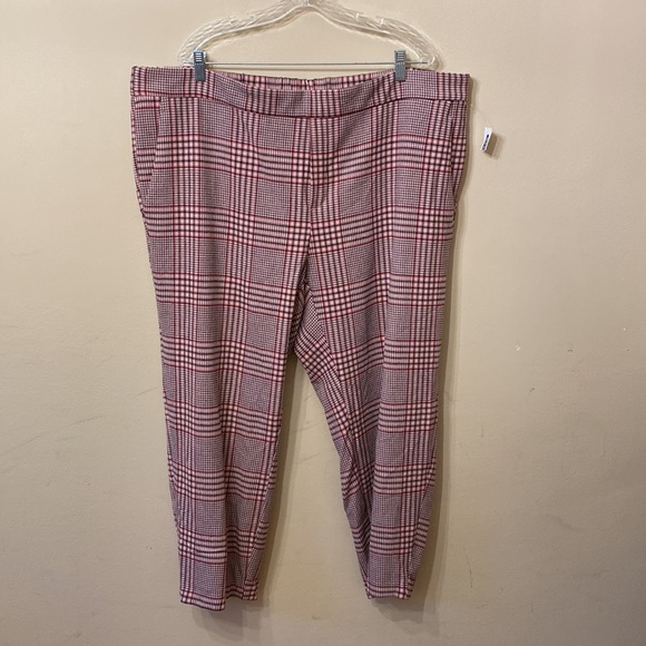 Old Navy Pink Plaid Pants - Picture 2 of 8